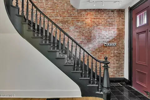 Entry Way - 3 Eagle St, Troy, NY 12180 photo 2 of 6