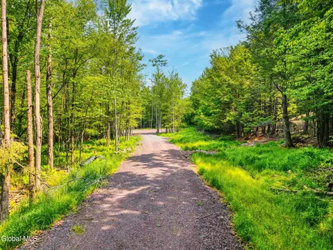8 Boulder Brook Rd, Windham, NY 12496 photo 18