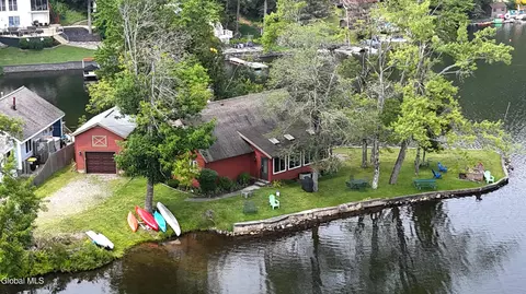 2310 Diamond Pt Rd, Galway, NY 12074