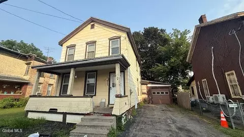7 Leonard St, Amsterdam, NY 12010