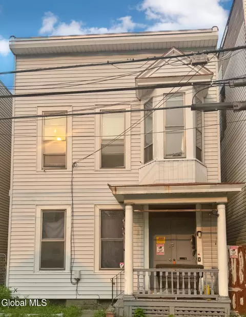 172 Congress St, Cohoes, NY 12047