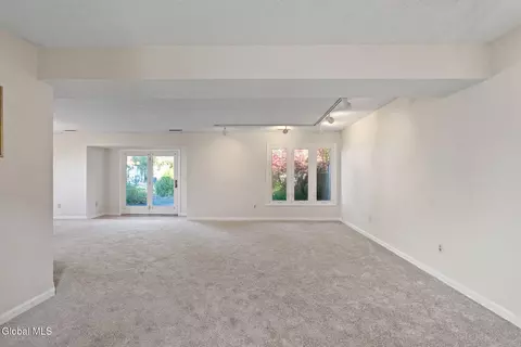 Living - 9 Standish Dr, Glenmont, NY 12077 photo 4 of 7