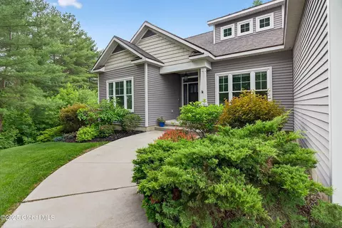 14 Brookline Rd, Ballston Spa, NY 12020