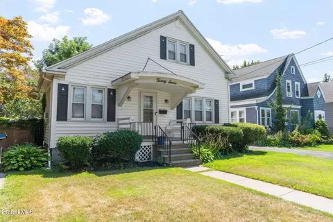 27 Cardinal Ave, Albany, NY 12208