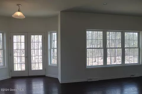 38 Jack Dr, Mechanicville, NY 12118 photo 14