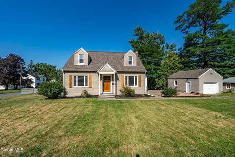 252 Summit Ave, Rensselaer, NY 12144