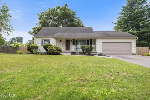 23 Walter Dr, Saratoga Springs, NY 12866