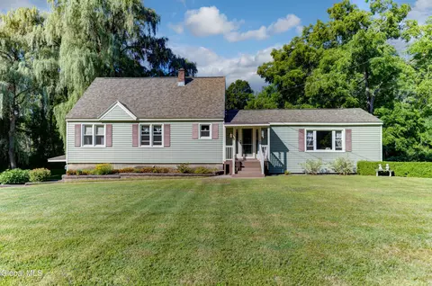 75 Midline Rd, Ballston Lake, NY 12019