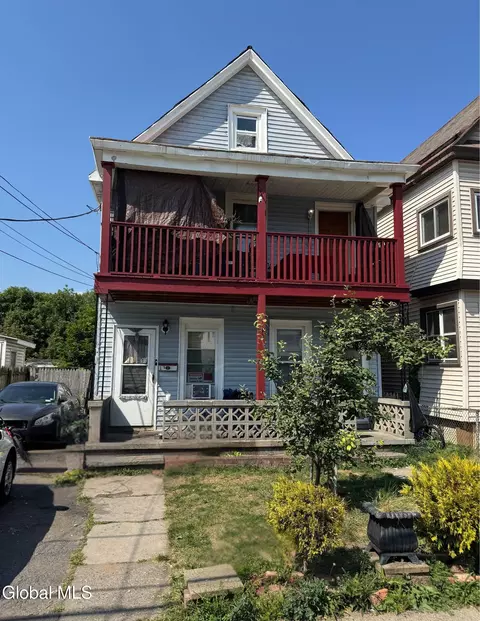 1076 Congress St, Schenectady, NY 12303