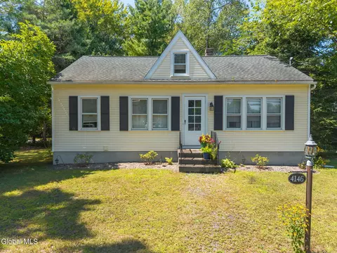 4146 Albany St, Albany, NY 12205