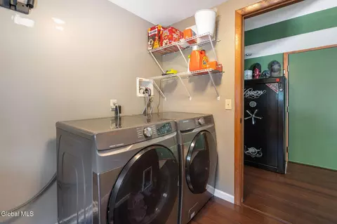2015 Michael Ln, Schenectady, NY 12306 photo 31