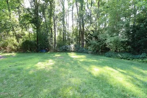 Exterior - 116 Agnes Ave, Schenectady, NY 12303 photo 3 of 13