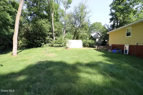 Exterior - 116 Agnes Ave, Schenectady, NY 12303 photo 6 of 13