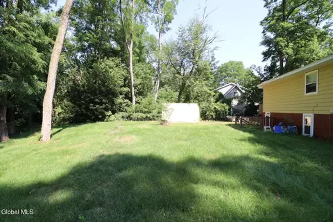 Exterior - 116 Agnes Ave, Schenectady, NY 12303 photo 7 of 13