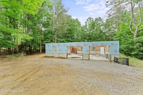 19 Stone Rd, Hadley, NY 12835