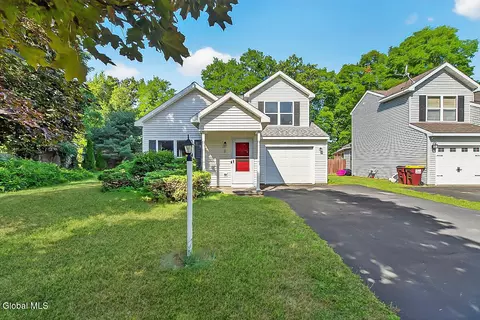 238 Meadowlark Dr, Ballston Spa, NY 12020