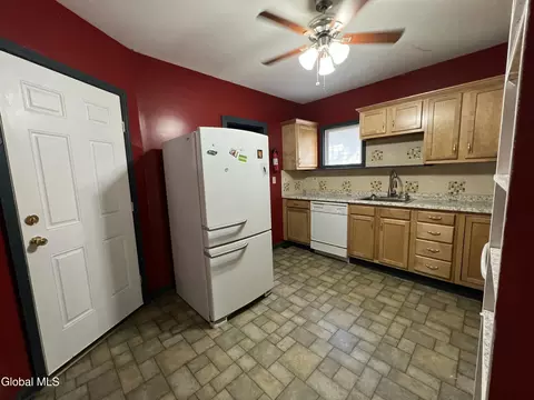 Kitchen - 423 Division St, Schenectady, NY 12304 photo 2 of 4