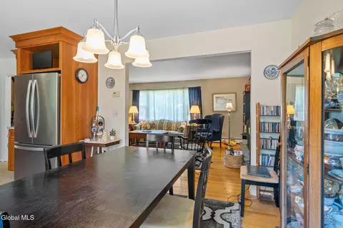 Dining - 878 Cunningham Ct, Schenectady, NY 12309 photo 3 of 4