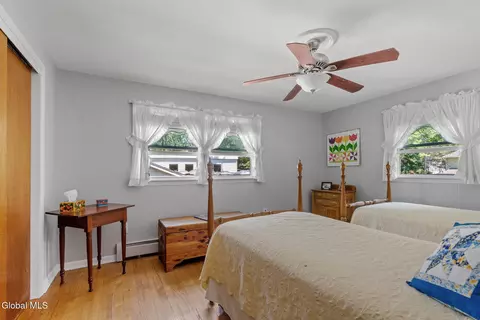 Bedroom - 878 Cunningham Ct, Schenectady, NY 12309 photo 5 of 10