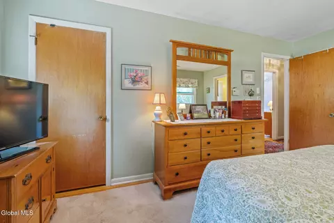 Bedroom - 878 Cunningham Ct, Schenectady, NY 12309 photo 2 of 10