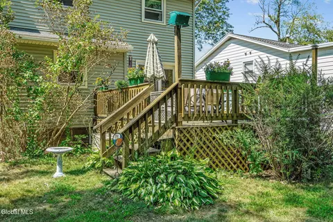 Exterior - 878 Cunningham Ct, Schenectady, NY 12309 photo 4 of 8