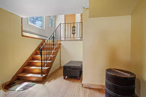 Entry Way - 878 Cunningham Ct, Schenectady, NY 12309 photo 5 of 5
