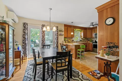 Dining - 878 Cunningham Ct, Schenectady, NY 12309 photo 1 of 4