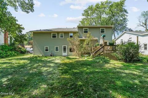 Exterior - 878 Cunningham Ct, Schenectady, NY 12309 photo 8 of 8