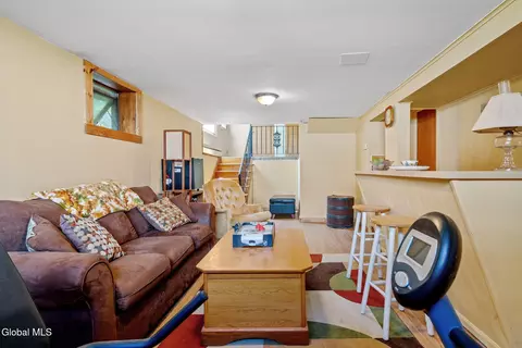 Living - 878 Cunningham Ct, Schenectady, NY 12309 photo 5 of 5