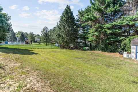 Exterior - 157 Kennewyck Cir, Slingerlands, NY 12159 photo 9 of 9