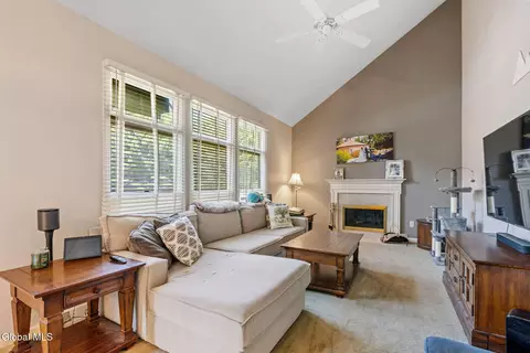 Living - 157 Kennewyck Cir, Slingerlands, NY 12159 photo 2 of 3