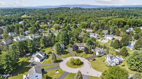 View/Area - 157 Kennewyck Cir, Slingerlands, NY 12159 photo 2 of 3