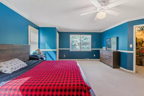 Bedroom - 157 Kennewyck Cir, Slingerlands, NY 12159 photo 3 of 10