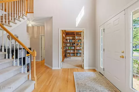 Entry Way - 157 Kennewyck Cir, Slingerlands, NY 12159 photo 1 of 2