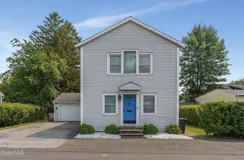 1 Dartmouth St, Cohoes, NY 12047