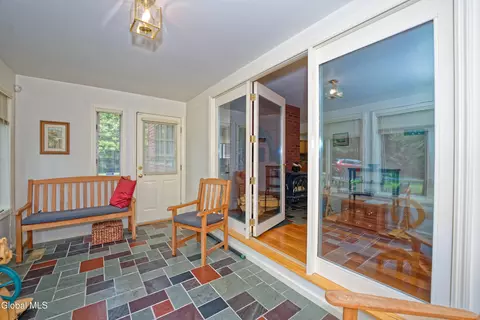 24 Deepkill Rd, Troy, NY 12180 photo 21