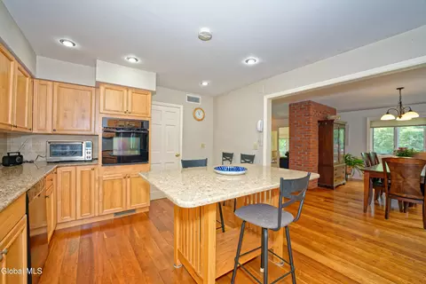 24 Deepkill Rd, Troy, NY 12180 photo 14