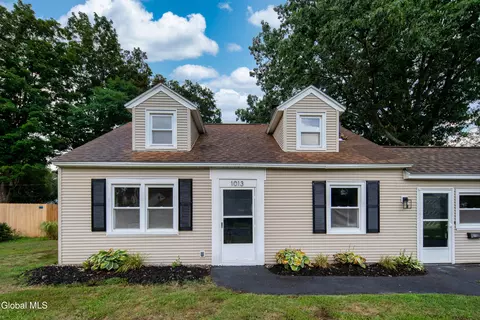 1013 Inner Dr, Schenectady, NY 12303 photo 2