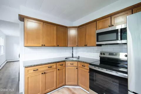 1013 Inner Dr, Schenectady, NY 12303 photo 13