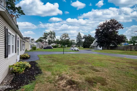 1013 Inner Dr, Schenectady, NY 12303 photo 45