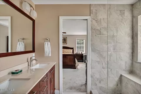 Bath - 35 Willowbrook Ter, Clifton Park, NY 12065 photo 6 of 6