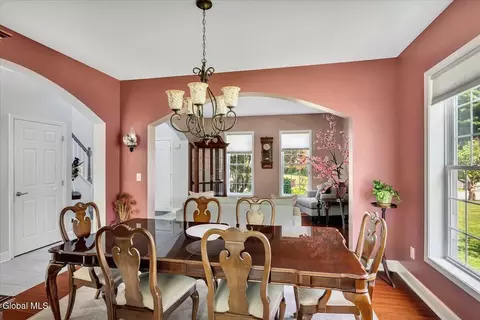 Dining - 35 Willowbrook Ter, Clifton Park, NY 12065 photo 1 of 2