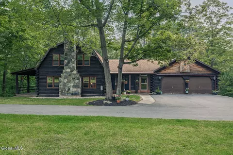 3080 Ridge Rd, Glenville, NY 12302