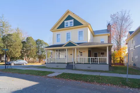 38 State St, Saratoga Springs, NY 12866