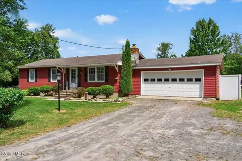 145 Polin Rd, Fultonville, NY 12072