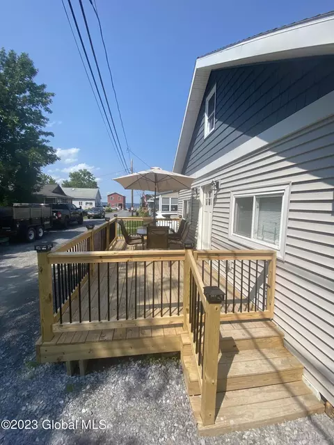 Exterior - 104 2nd St, Saratoga Springs, NY 12866 photo 2 of 4