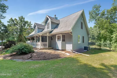 23 Lyons Lake Rd, Nassau, NY 12123