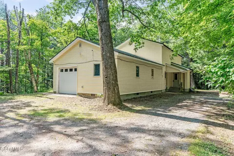 368 Murray Hill Rd, Saint Johnsville, NY 13452