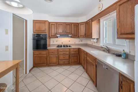 140 Mosher Rd, Delmar, NY 12054 photo 13