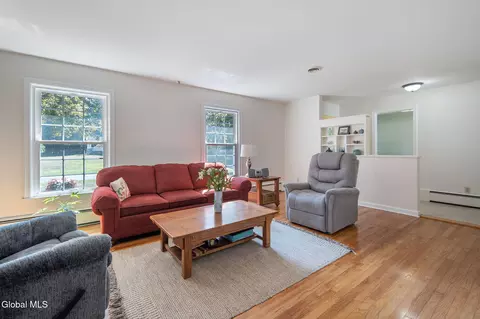 140 Mosher Rd, Delmar, NY 12054 photo 6